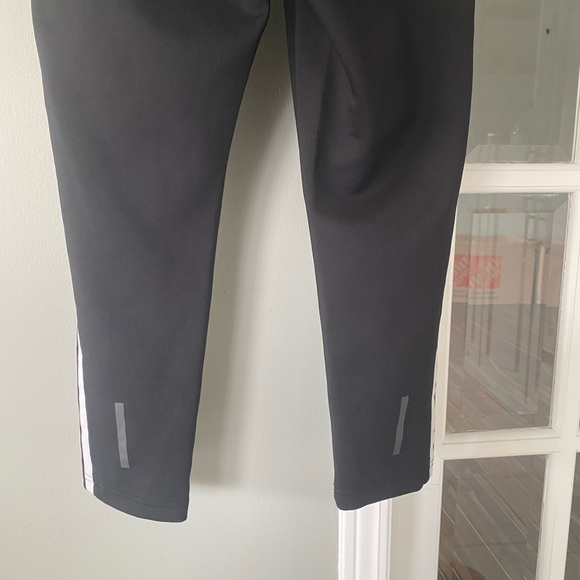 Adidas joggers - Picture 5 of 7